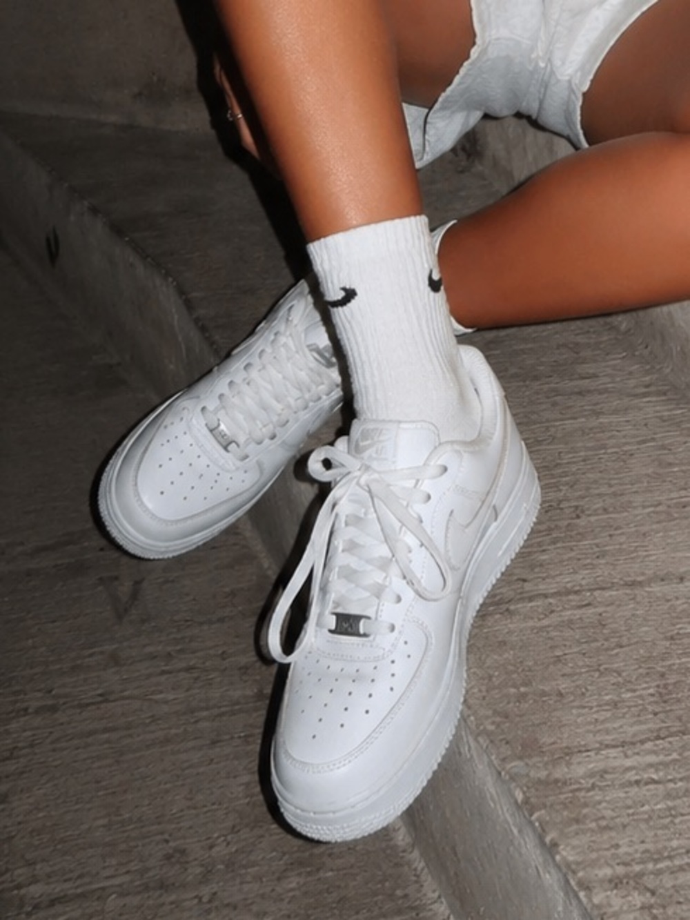 Nike Air Force 1 '07 Triple White Size 9 Women’s Classic Minimalist Low Sneakers